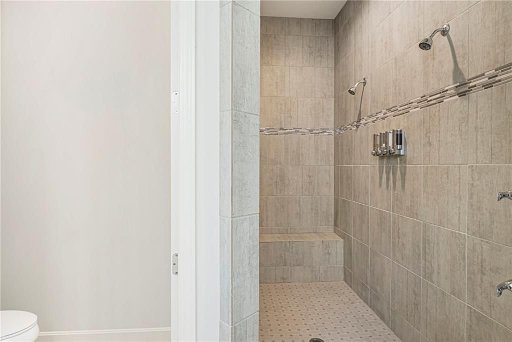 Photo 14 of 29 - 4417 N 142nd Street