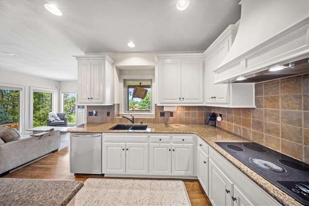 14420 NW 66th Street — photo 29