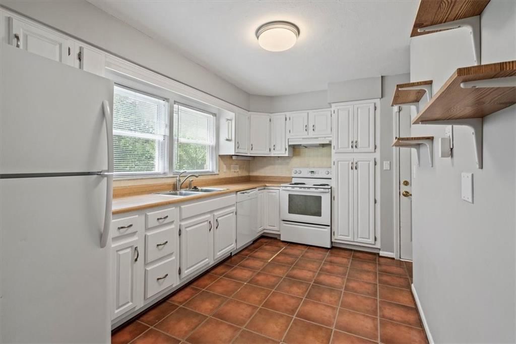 8515 W 57th Street — photo 9