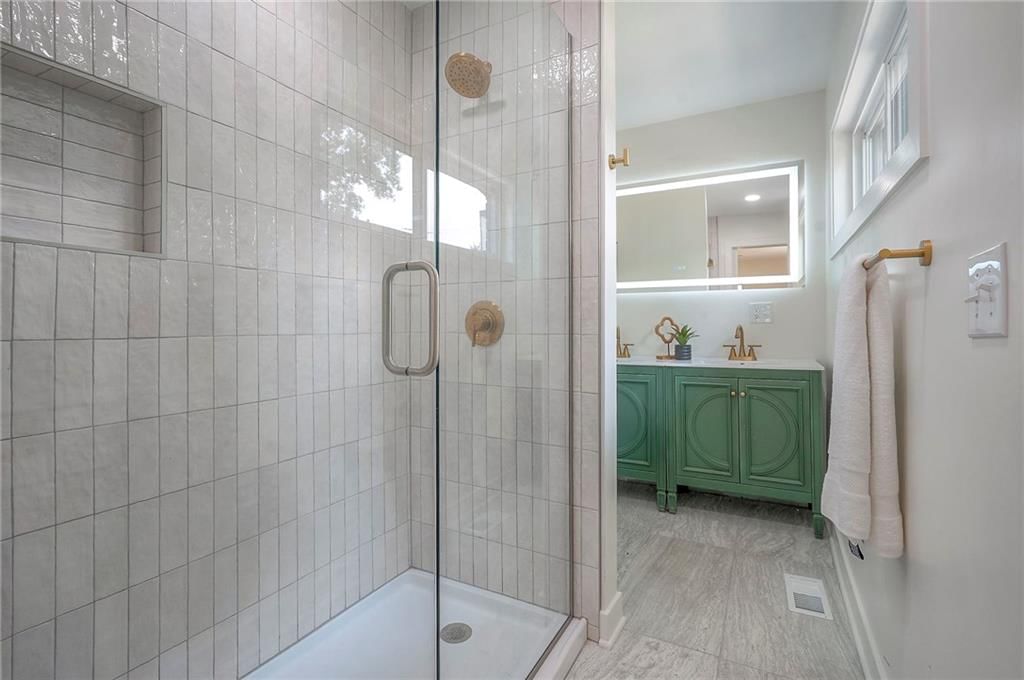 5001 Reinhardt Drive — photo 27