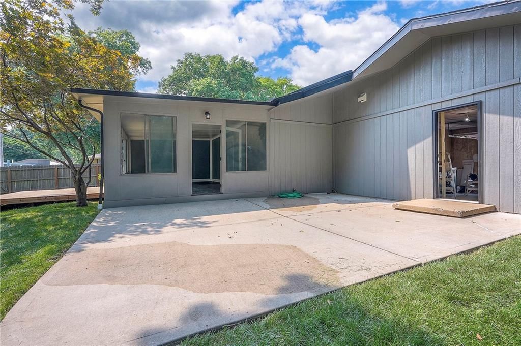 5001 Reinhardt Drive — photo 40