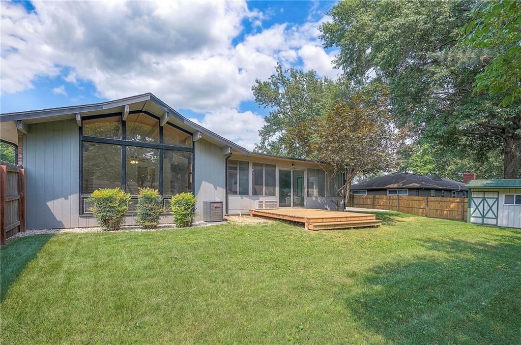 5001 Reinhardt Drive — photo 42