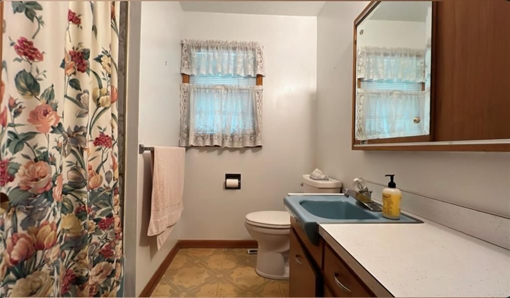 205 S Westview Road — photo 8