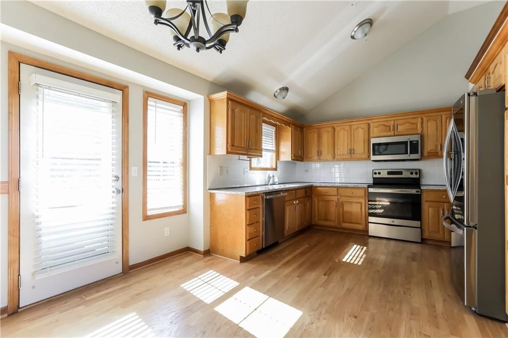 Photo 6 of 15 - 7101 N Bristol Avenue