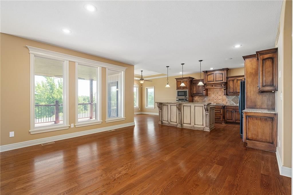 2118 SE Hemlock Drive — photo 5