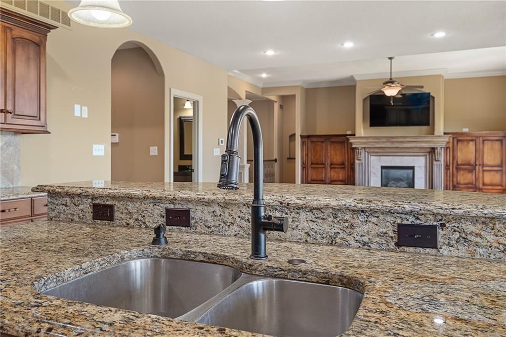 2118 SE Hemlock Drive — photo 10