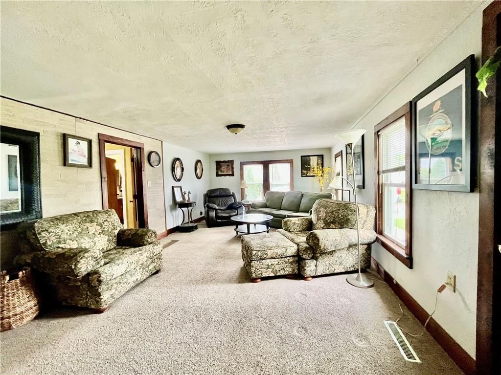 Photo 16 of 23 - 301 S 8th Street
