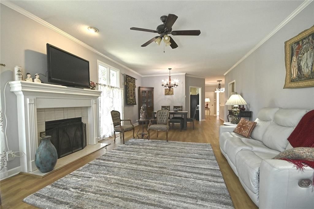 Photo 7 of 51 - 5218 W 122nd Street