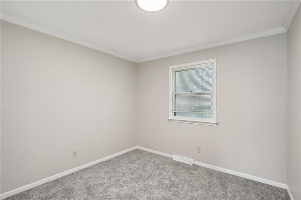 305 W 2nd Terrace — photo 11