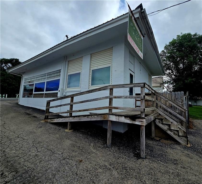301 E Main Street — photo 3