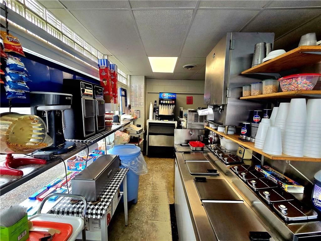 301 E Main Street — photo 8