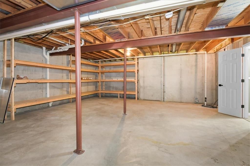 Photo 23 of 33 - 709 SW Graystone Drive