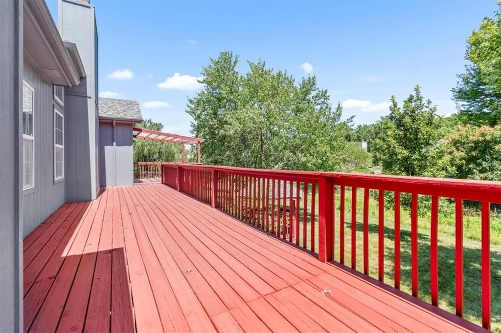 Photo 24 of 33 - 709 SW Graystone Drive