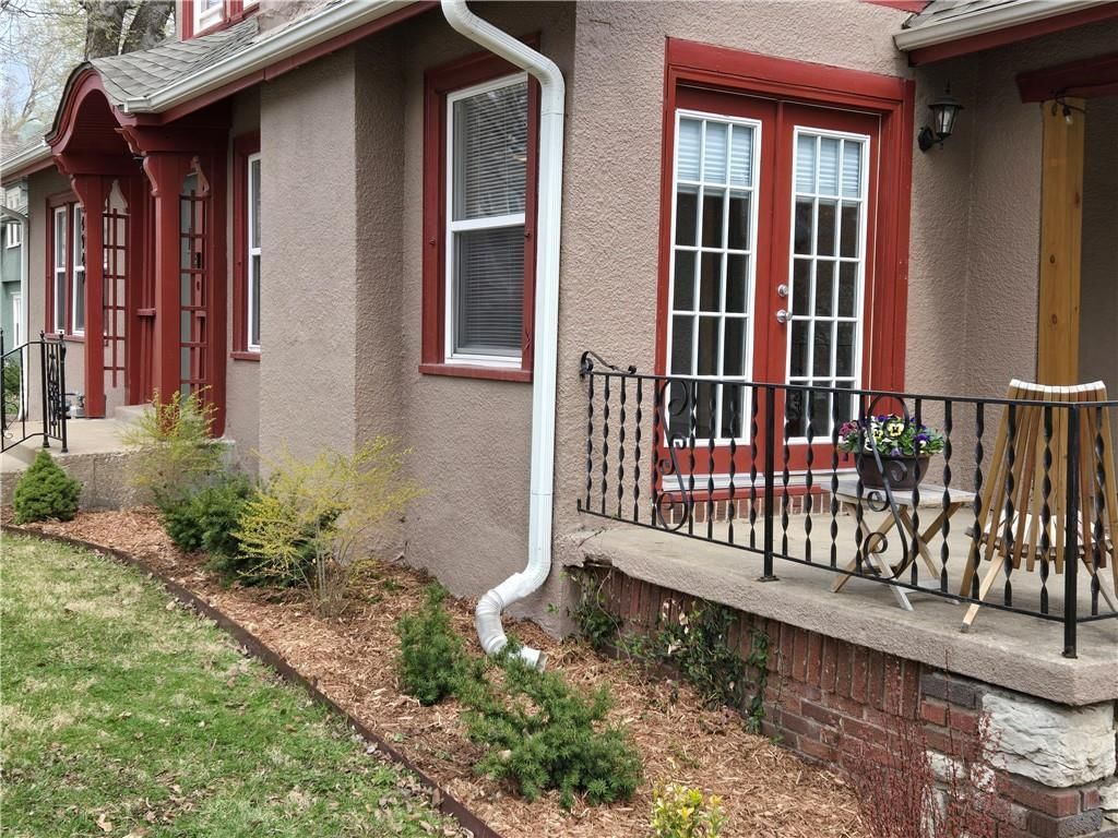Photo 18 of 21 - 4949 Tracy Avenue