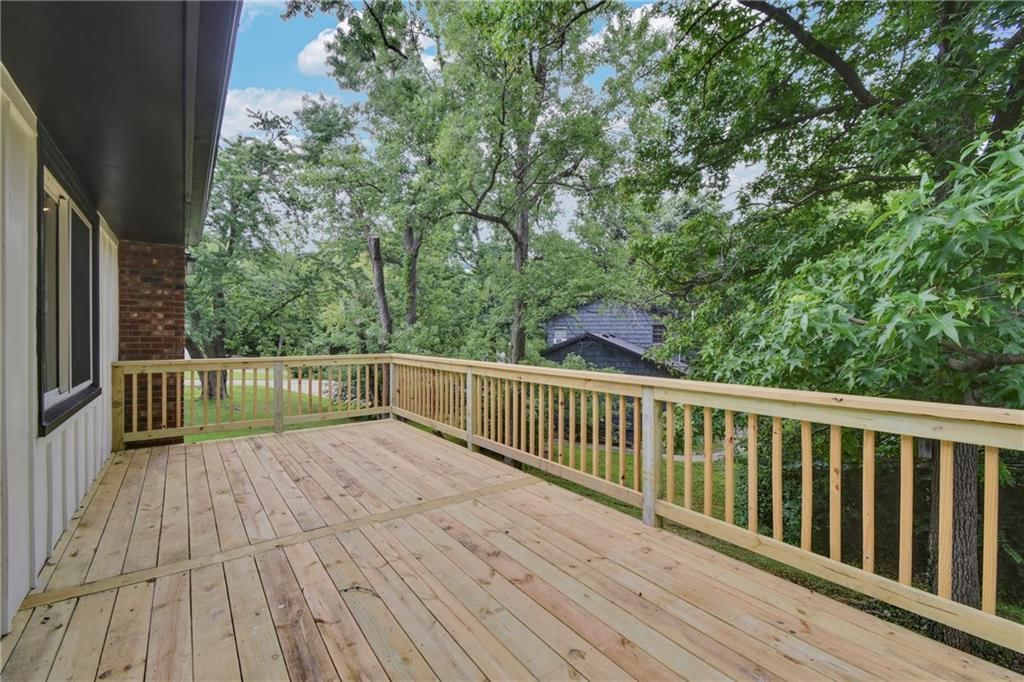 Photo 17 of 33 - 2338 N 88th Street