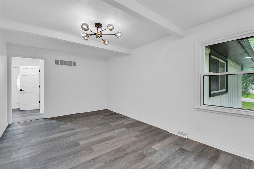 Photo 19 of 33 - 2338 N 88th Street