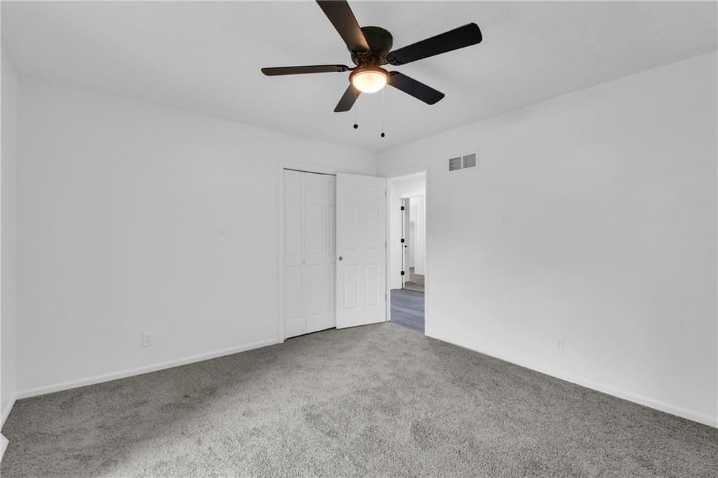 Photo 21 of 33 - 2338 N 88th Street