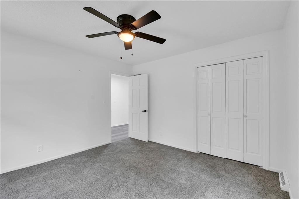 Photo 23 of 33 - 2338 N 88th Street