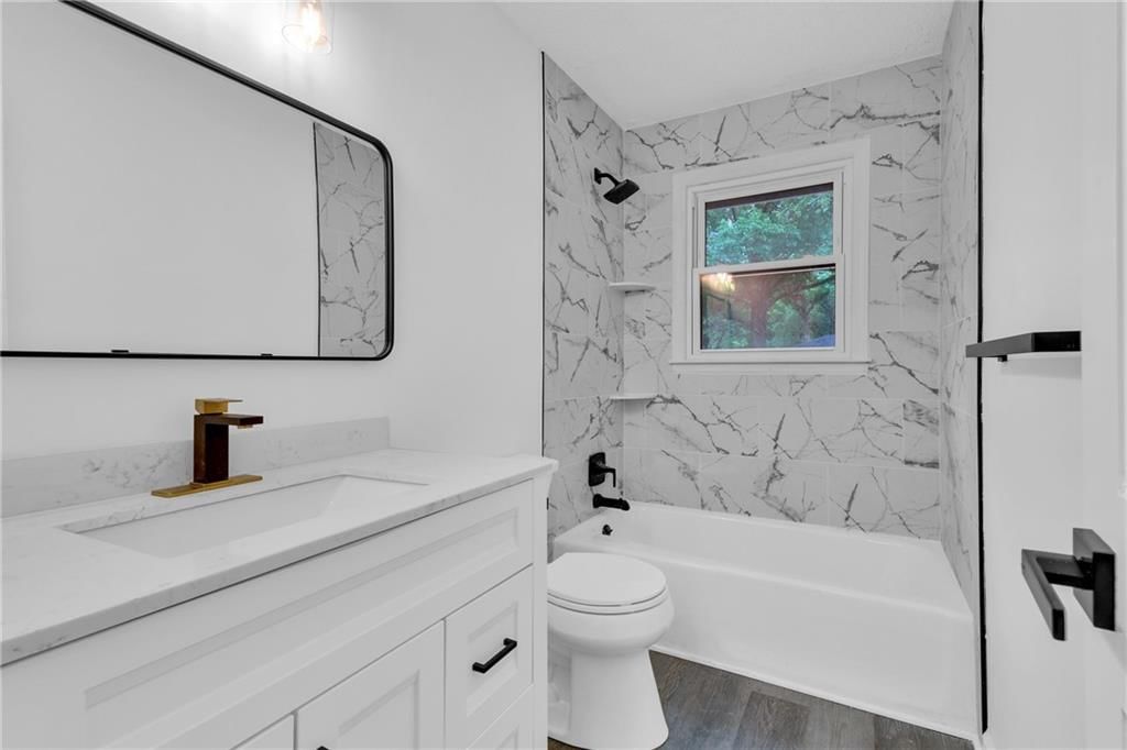 Photo 24 of 33 - 2338 N 88th Street