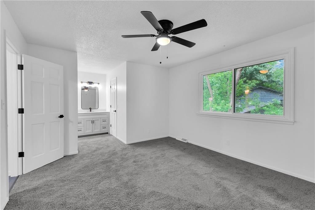 Photo 25 of 33 - 2338 N 88th Street