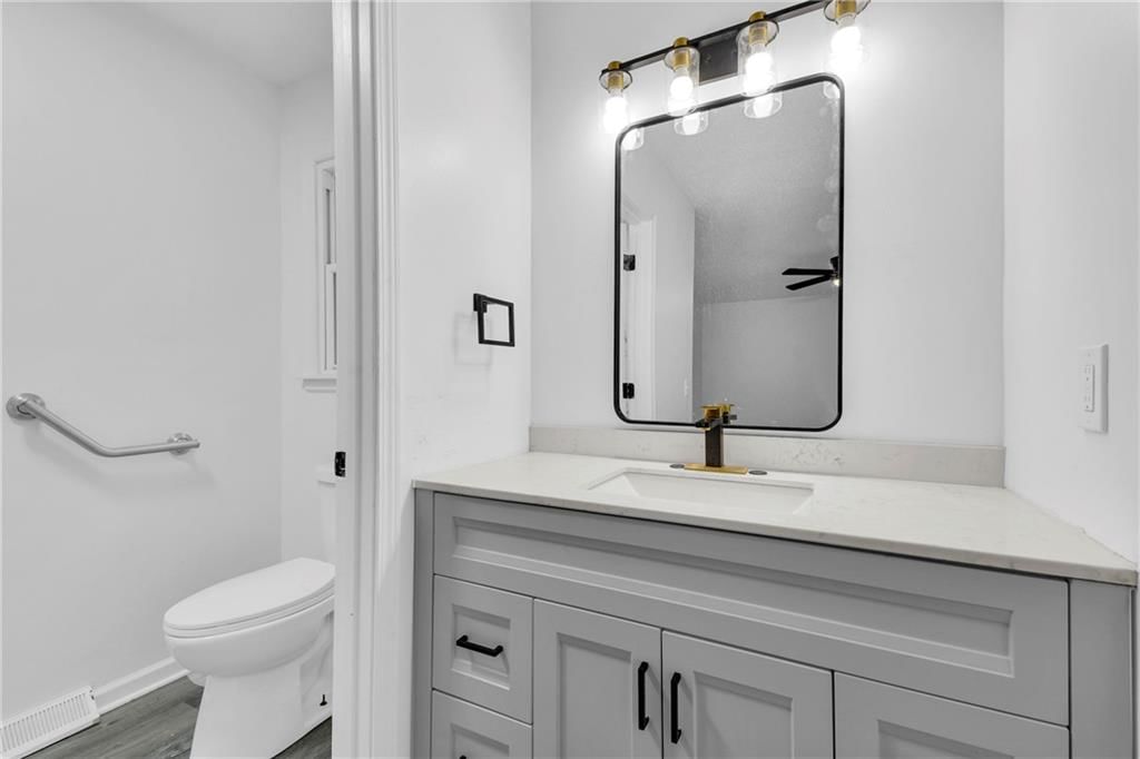 Photo 28 of 33 - 2338 N 88th Street