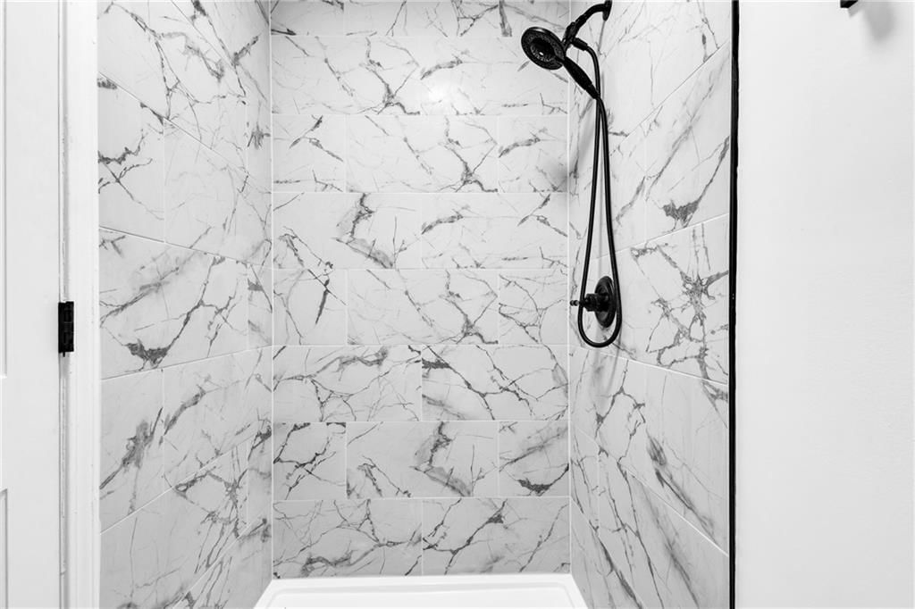 Photo 29 of 33 - 2338 N 88th Street