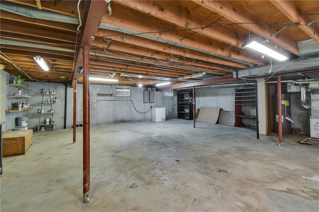 Photo 31 of 33 - 2338 N 88th Street