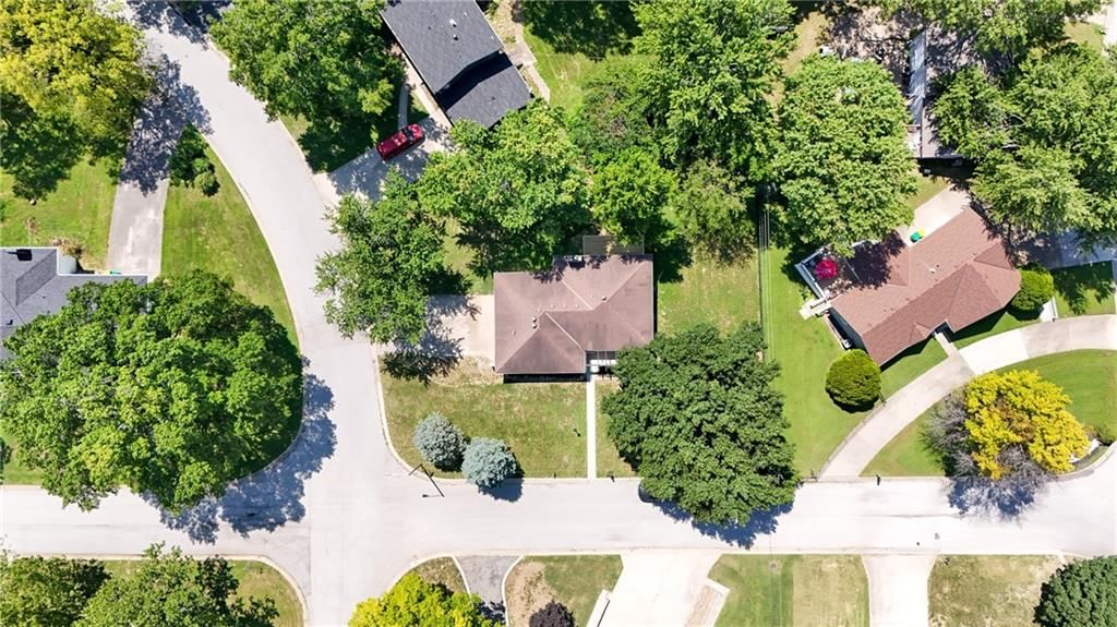Photo 33 of 33 - 2338 N 88th Street