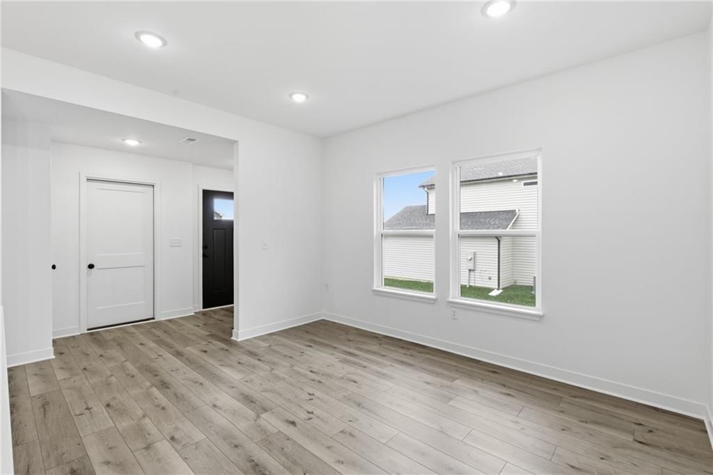 704 Mahogany Court — photo 8
