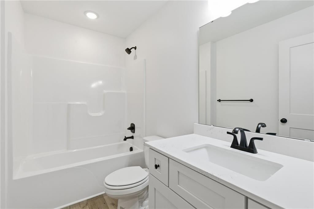 704 Mahogany Court — photo 32