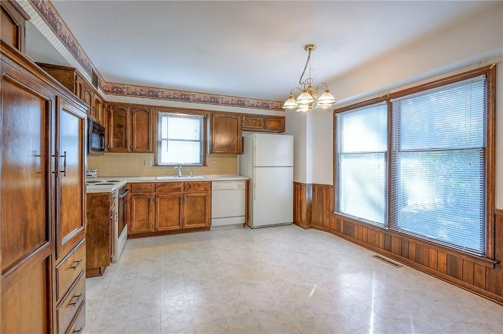 12321 W 102nd Street — photo 15