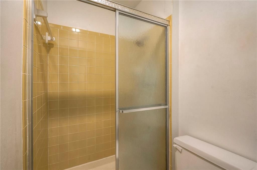 12321 W 102nd Street — photo 32