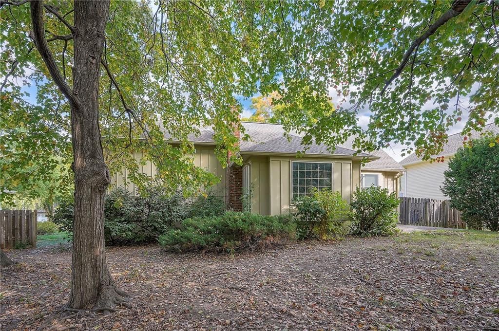 12321 W 102nd Street — photo 36