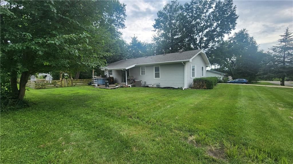 Photo 18 of 18 - 406 E Tuggle Street