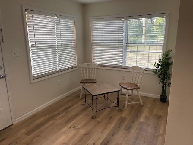 311 W Larch Street — photo 4