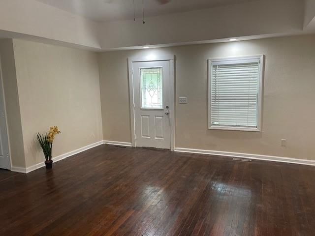 311 W Larch Street — photo 14