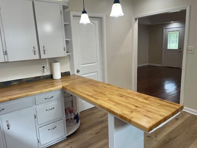 311 W Larch Street — photo 17