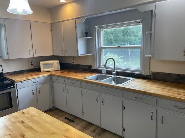 311 W Larch Street — photo 18