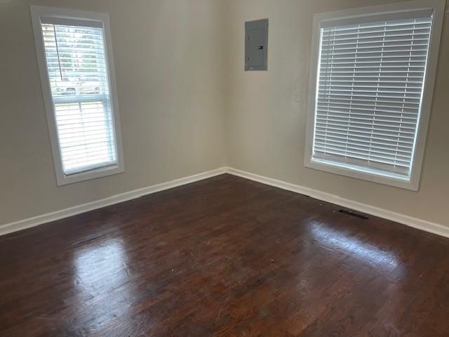 311 W Larch Street — photo 23