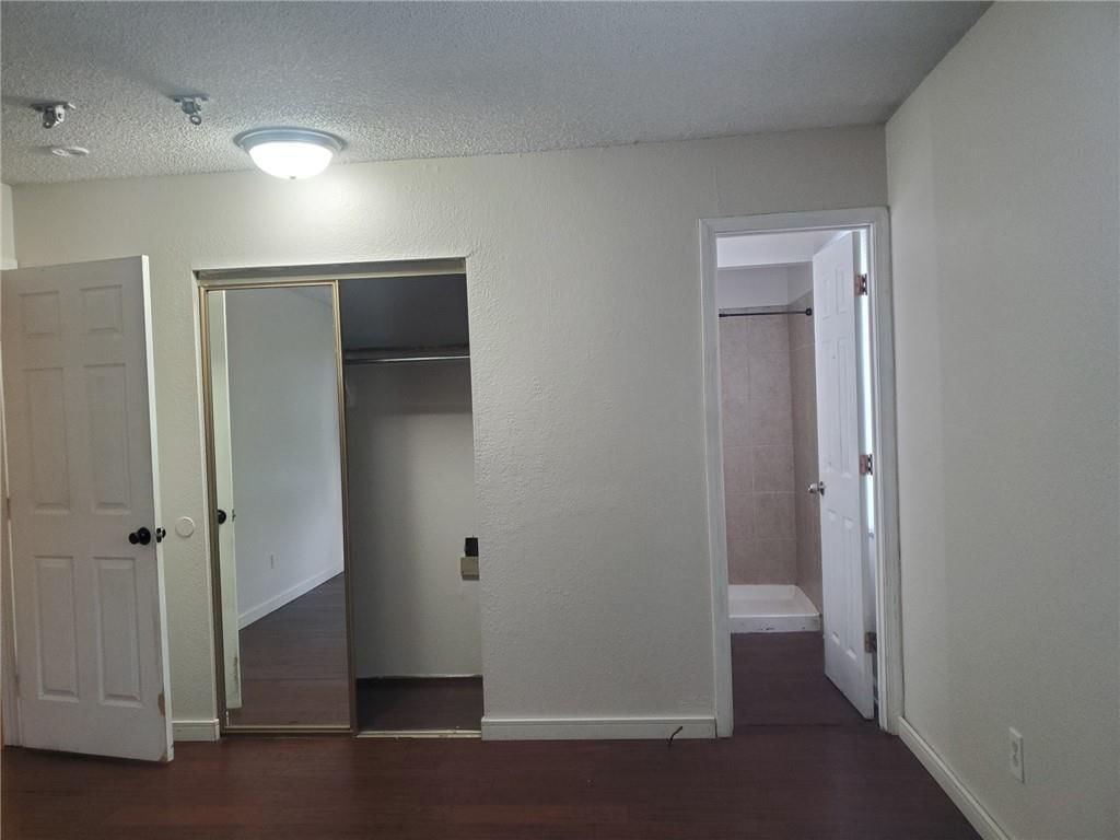 Photo 11 of 25 - 1512 NW Kingston Drive