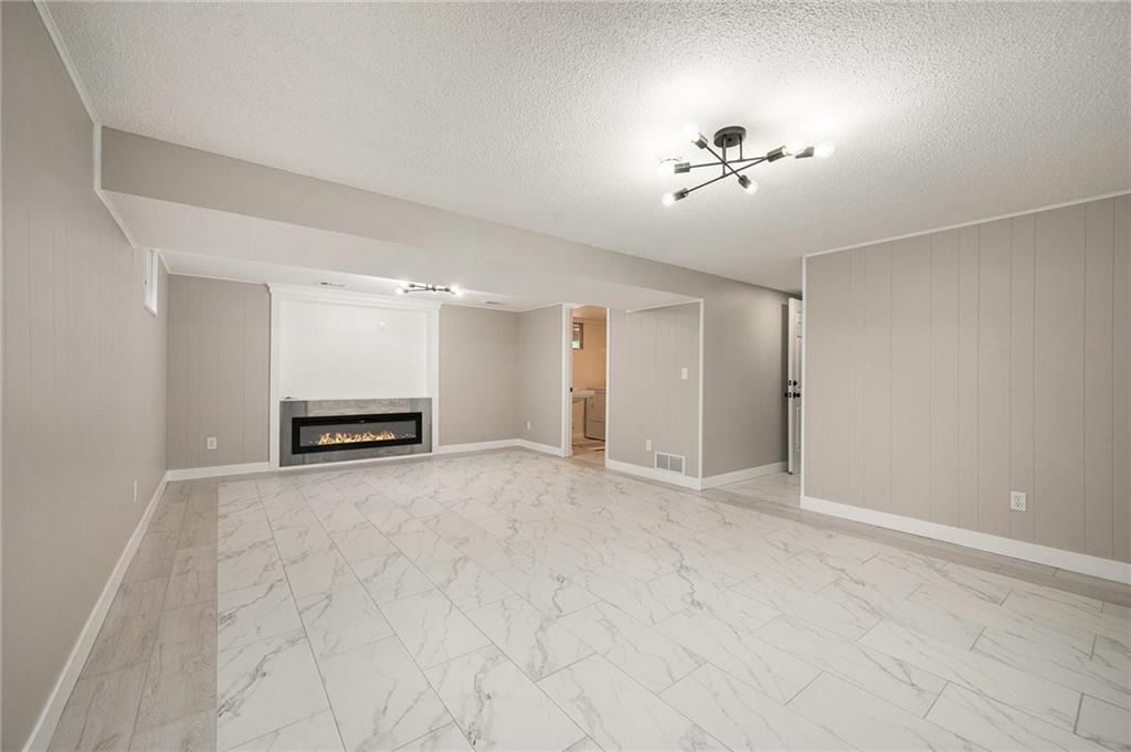 9825 Drury Avenue — photo 19