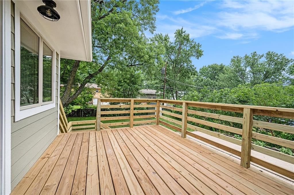 9825 Drury Avenue — photo 24