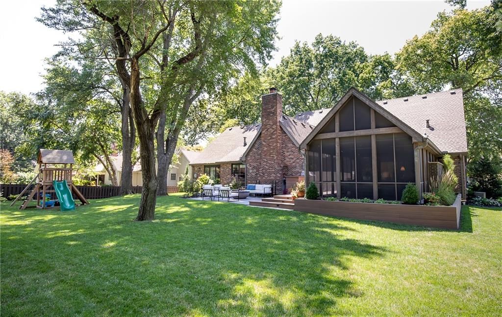 10203 Howe Lane — photo 32