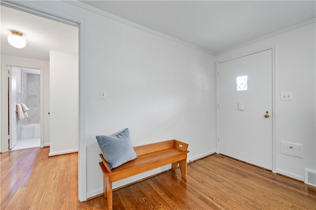 Photo 5 of 29 - 7328 Canterbury Street