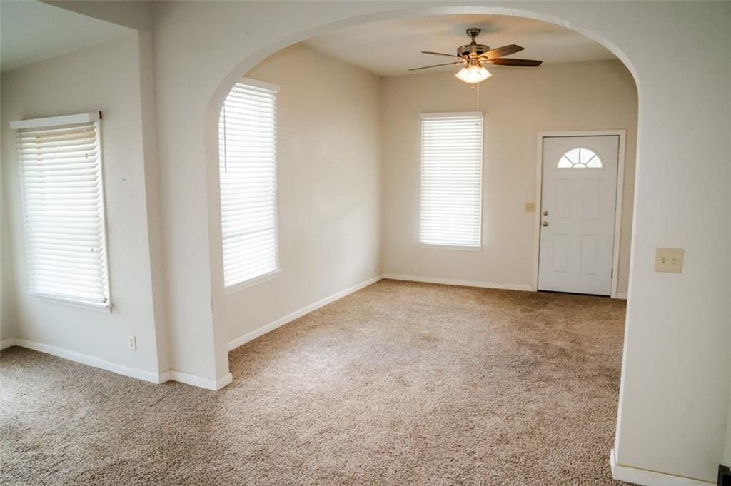 2411 Crawford Avenue — photo 6
