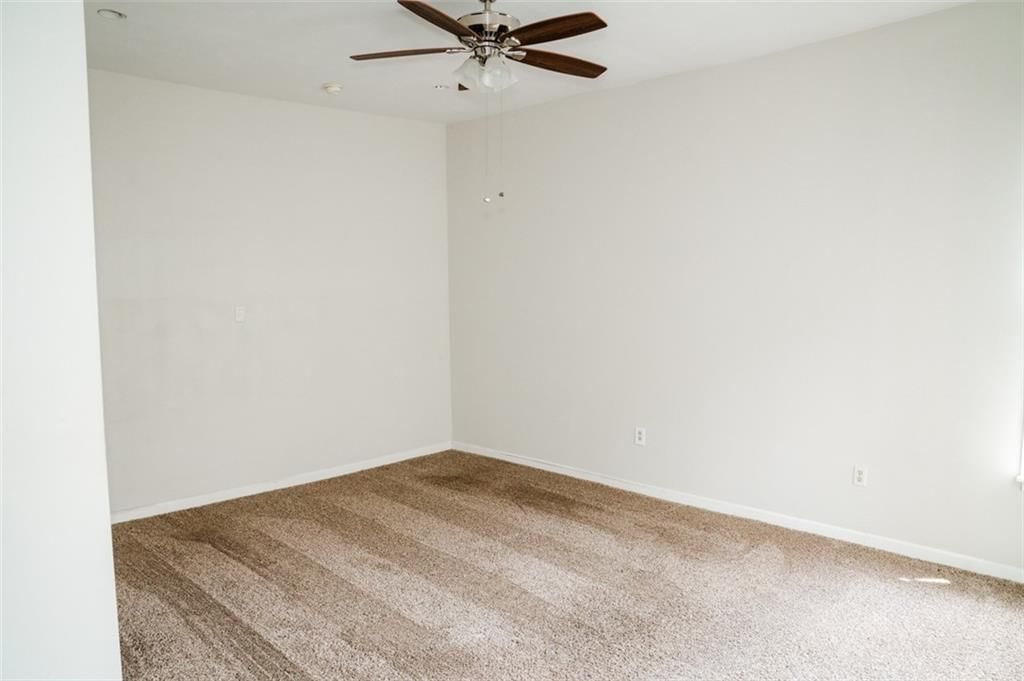 2411 Crawford Avenue — photo 12