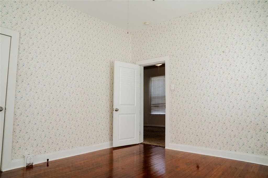 2411 Crawford Avenue — photo 20