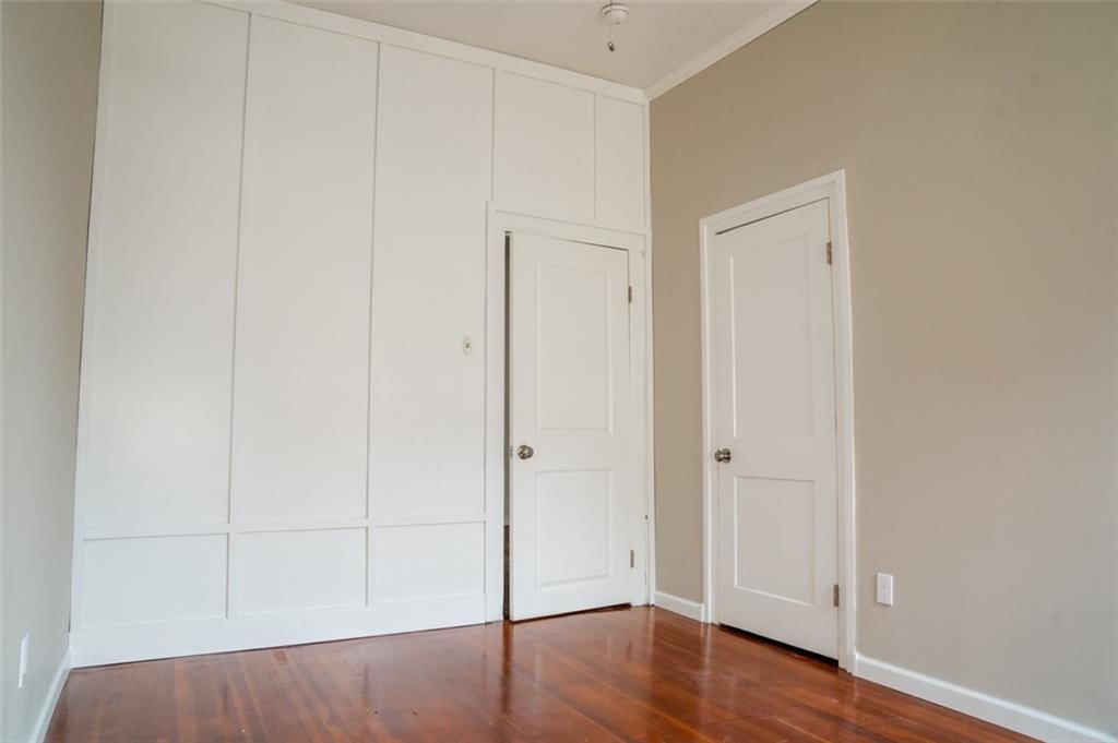 2411 Crawford Avenue — photo 21
