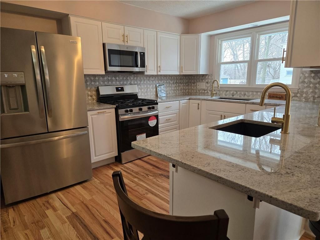 2843 Benton Boulevard — photo 3