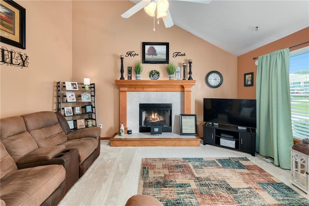 1202 Ashford Street — photo 9